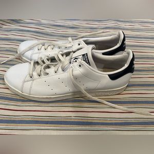 used in great condition stan smith Adidas size 14